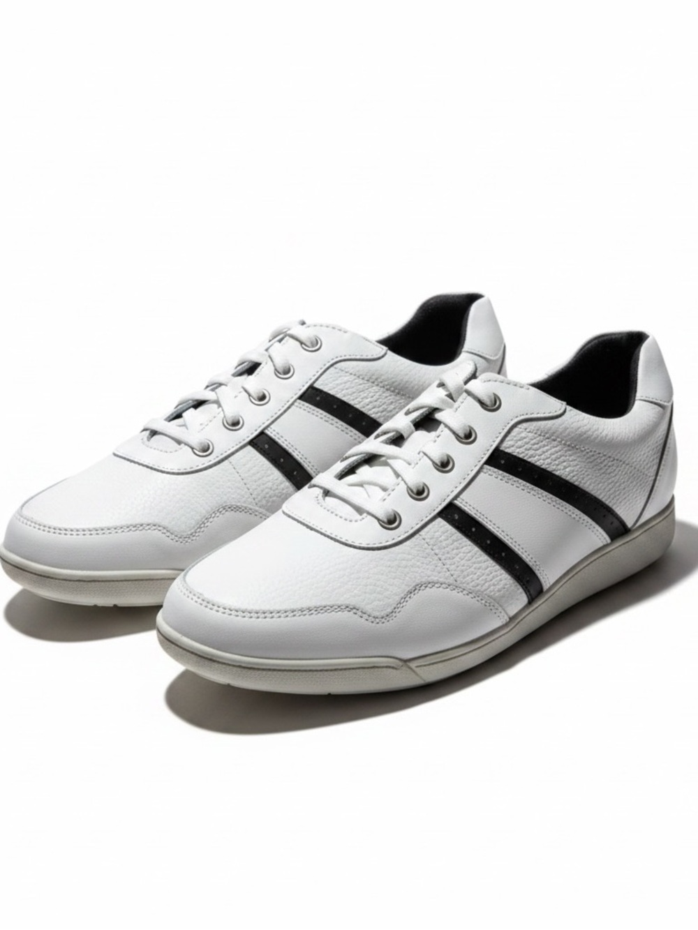 NIB FootJoy Contour Casual Spikeless Golf Shoes White/Black Men's 9 W Wide